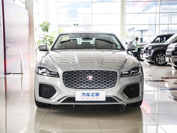 Jaguar XF L 2025 2025款 2.0T P250 两驱尊享豪华版