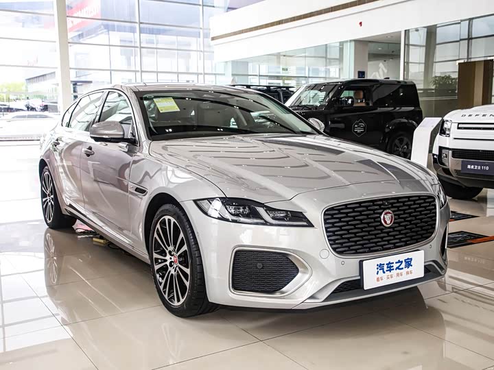 Jaguar XF L 2025 2025款 2.0T P250 两驱尊享豪华版