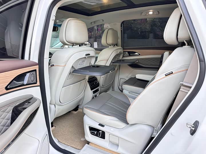 Dongfeng Forthing Yacht 2022 2022款 1.5T DCT逐浪版