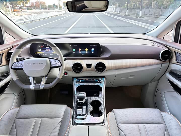 Dongfeng Forthing Yacht 2022 2022款 1.5T DCT逐浪版