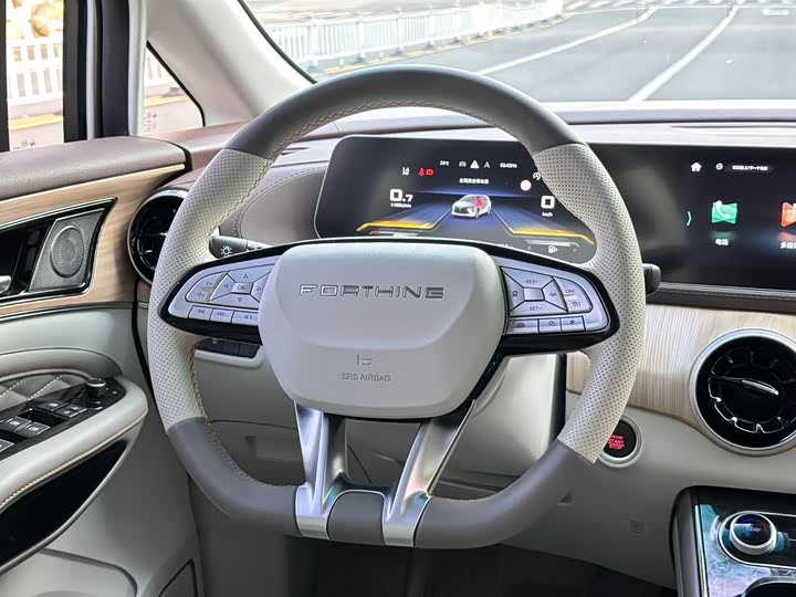 Dongfeng Forthing Yacht 2022 2022款 1.5T DCT逐浪版