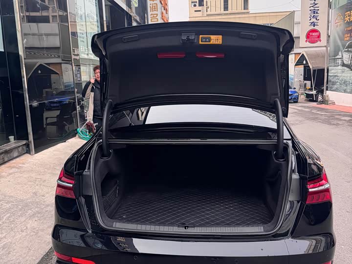 Audi A6L 2025 2025款 45 TFSI quattro 臻选动感型