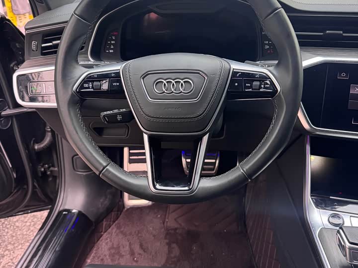 Audi A6L 2025 2025款 45 TFSI quattro 臻选动感型