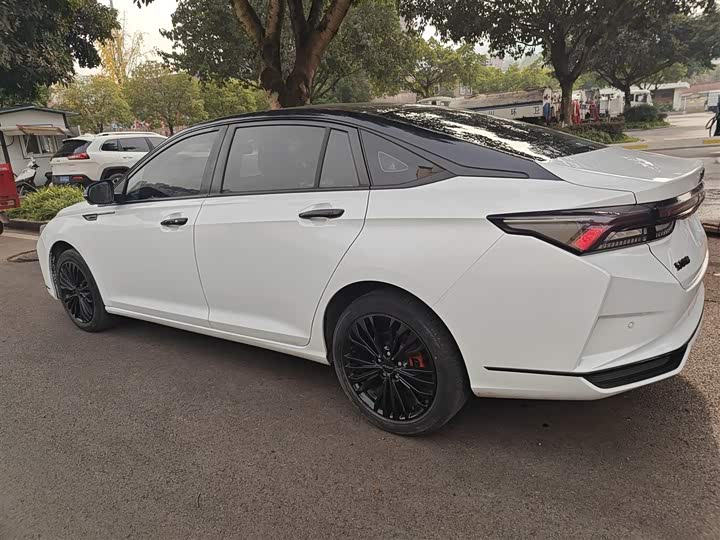 Dongfeng Aeolus Yixuan Max 2023 2023款 1.5T 超酷潮爸版