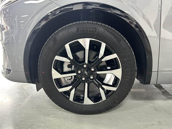 Ford Edge 2025 2025款 锐界L 2.0T EcoBoost E混动四驱七座至尊型