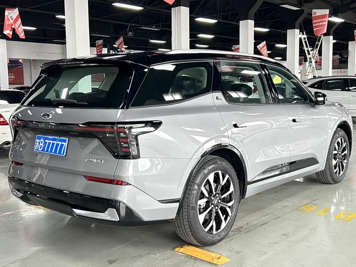 Ford Edge 2025 2025款 锐界L 2.0T EcoBoost E混动四驱七座至尊型