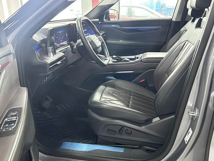 Ford Edge 2025 2025款 锐界L 2.0T EcoBoost E混动四驱七座至尊型