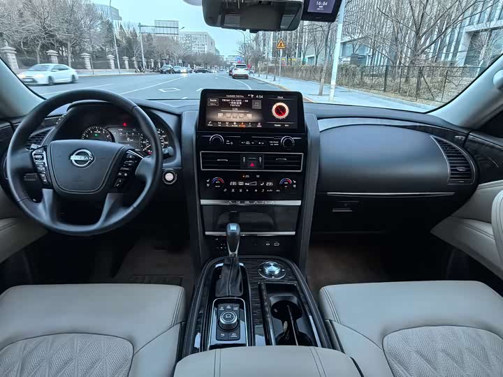 Nissan Armada 2023 2023款 ARMADA 5.6L 无敌舰队旗舰版