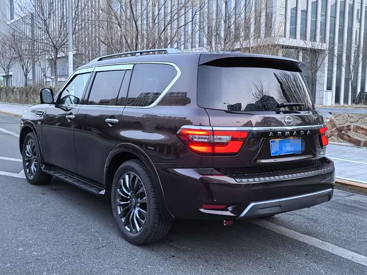 Nissan Armada 2023 2023款 ARMADA 5.6L 无敌舰队旗舰版