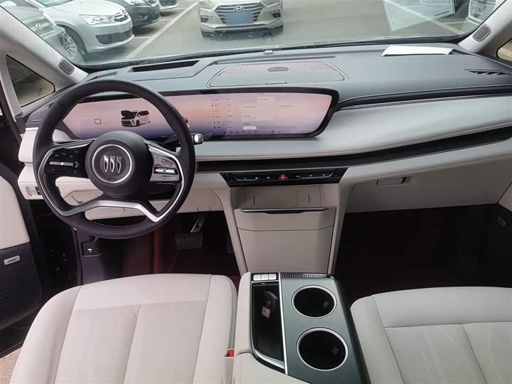 Buick GL8 Hybrid 2026 2026款 陆尊 奢享版