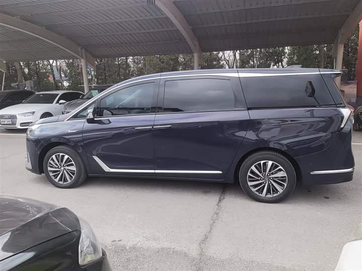 2026 Buick GL8 Hybrid