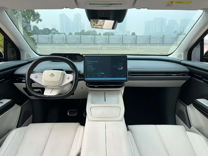 GAC Hyptec HT 2023 2023款 670 后驱特高压版