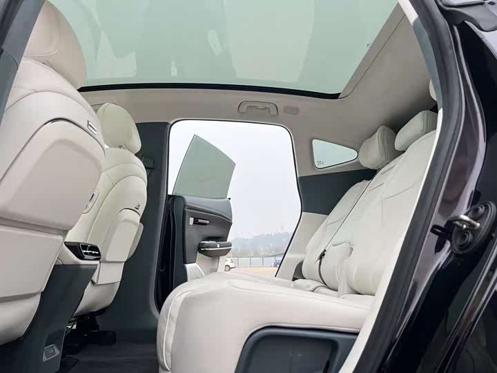 GAC Hyptec HT 2023 2023款 670 后驱特高压版