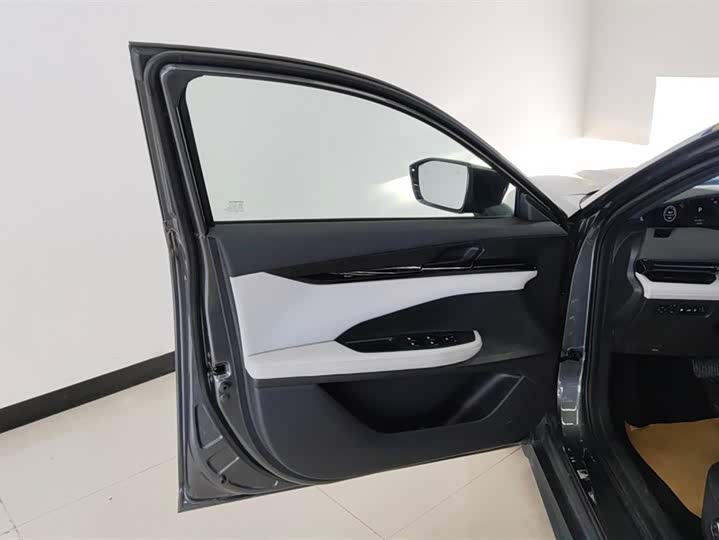 Changan UNI-V Hybrid 2024 2024款 蓝鲸智电iDD 136km 智尊型