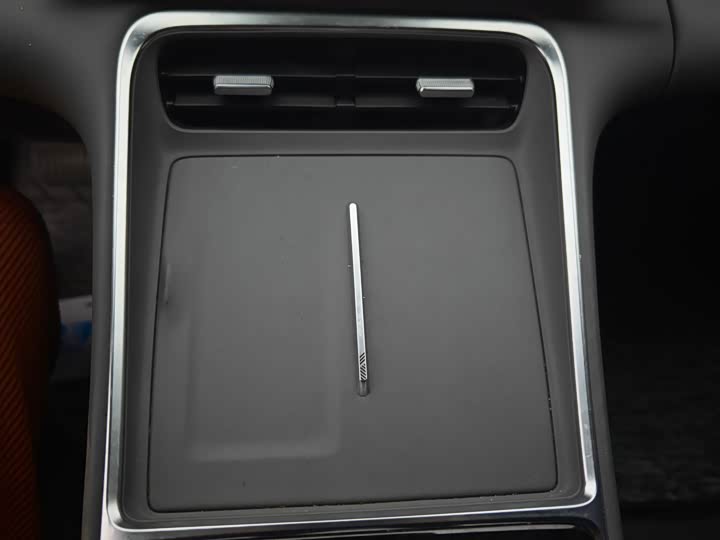 Geely Galaxy L6 2025 2025款 EM-i 140km 探索+版