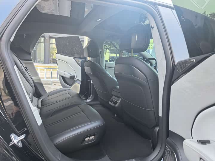 Zeekr 007 2024 2024款 后驱智驾版 100kWh