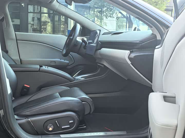 Zeekr 007 2024 2024款 后驱智驾版 100kWh