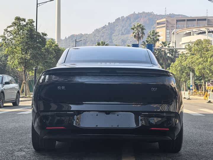 Zeekr 007 2024 2024款 后驱智驾版 100kWh