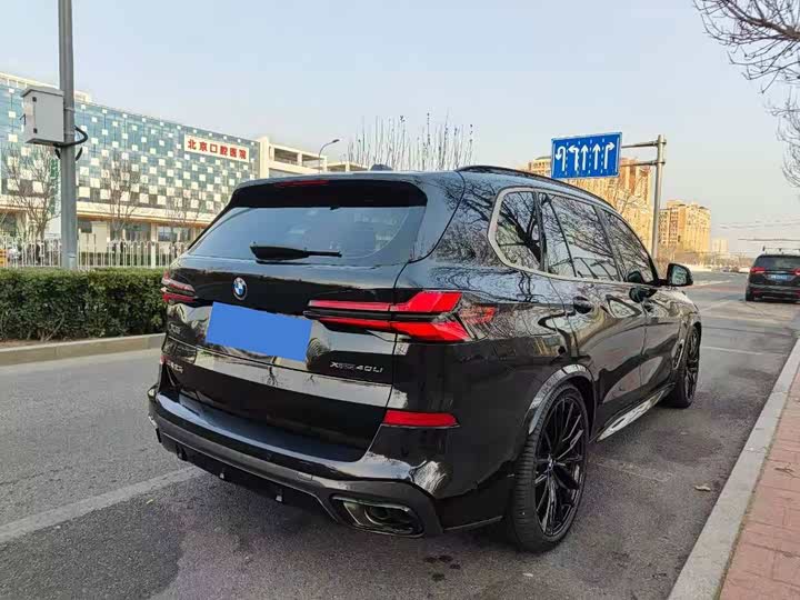 BMW X5 2024 2024款 xDrive 40Li 尊享型黑焰限量版