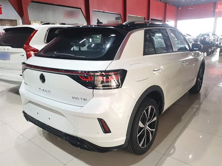 Volkswagen T-Roc 2025 2025款 改款二 300TSI DSG两驱星光版
