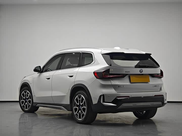 BMW iX1 2023 2023款 xDrive30L X设计套装