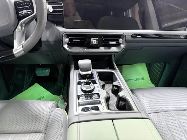 BAIC Beijing BJ40 2024 2024款 2.0T 全新城市猎人版 至尊型