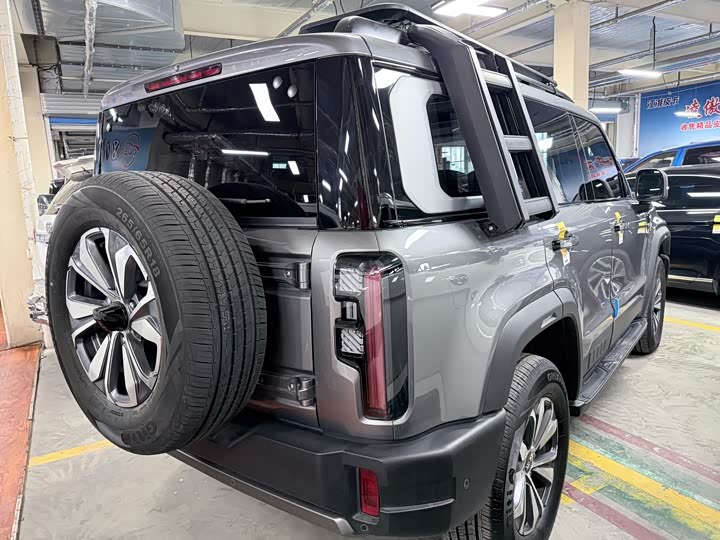 BAIC Beijing BJ40 2024 2024款 2.0T 全新城市猎人版 至尊型