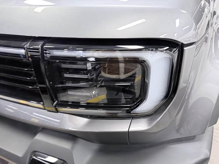 BAIC Beijing BJ40 2024 2024款 2.0T 全新城市猎人版 至尊型