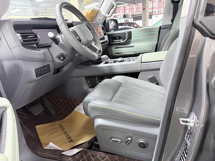 BAIC Beijing BJ40 2024 2024款 2.0T 全新城市猎人版 至尊型