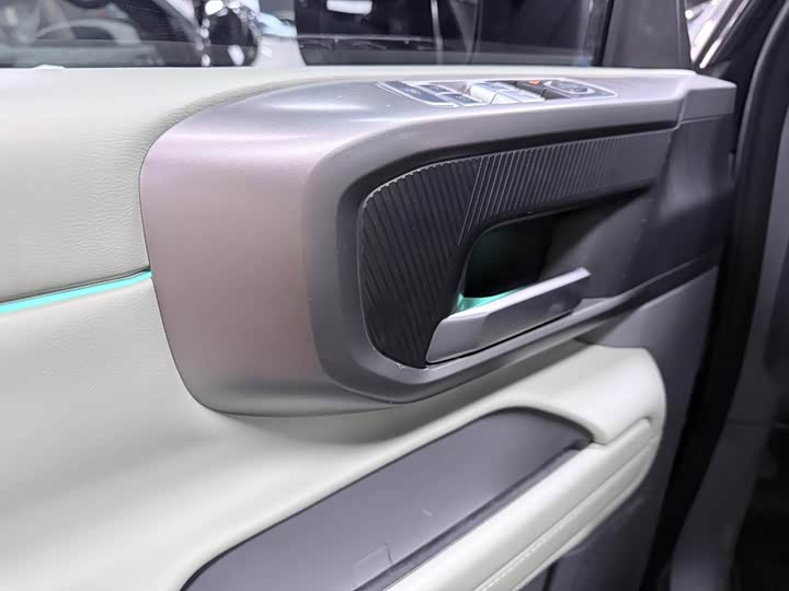 BAIC Beijing BJ40 2024 2024款 2.0T 全新城市猎人版 至尊型