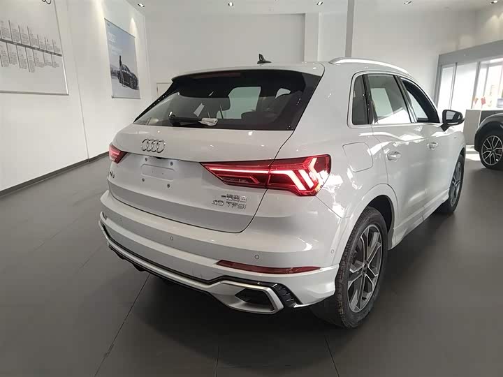 Audi Q3 2024 2024款 40 TFSI 时尚动感型