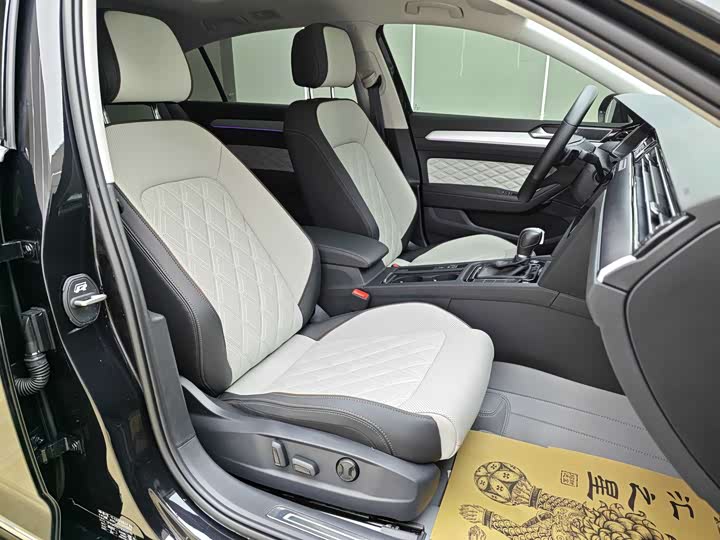 Volkswagen Magotan 2025 2025款 众享款 330TSI DSG豪华型