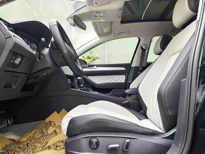 Volkswagen Magotan 2025 2025款 众享款 330TSI DSG豪华型