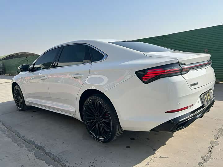 Geely Preface L 2024 2024款 油混 1.5TD 天宫版