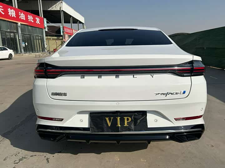 Geely Preface L 2024 2024款 油混 1.5TD 天宫版