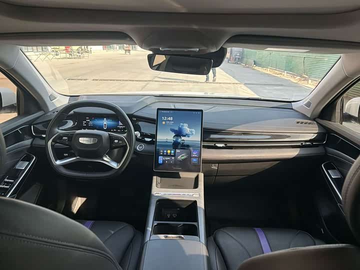 Geely Preface L 2024 2024款 油混 1.5TD 天宫版