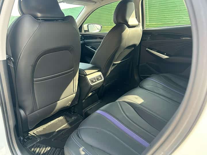 Geely Preface L 2024 2024款 油混 1.5TD 天宫版