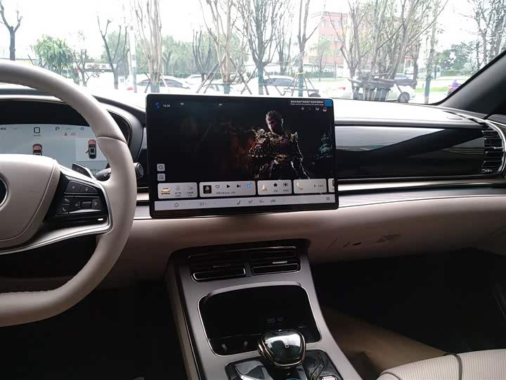 BYD Han 2025 2025款 DM-i 智驾版 125KM激光雷达旗舰型