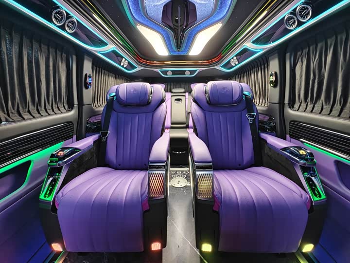 Mercedes-Benz Vito 2024 2024款 2.0T 商务版 7座