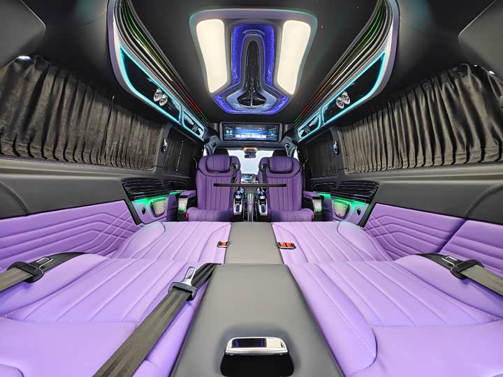 Mercedes-Benz Vito 2024 2024款 2.0T 商务版 7座