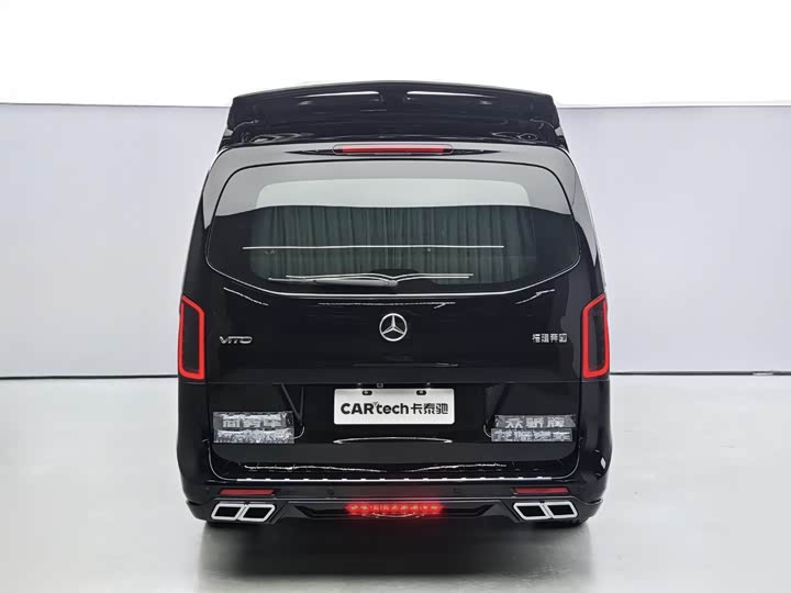 Mercedes-Benz Vito 2024 2024款 2.0T 商务版 7座