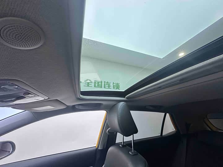 Kia KX1 2021 2021款 1.4L CVT趣享天窗款