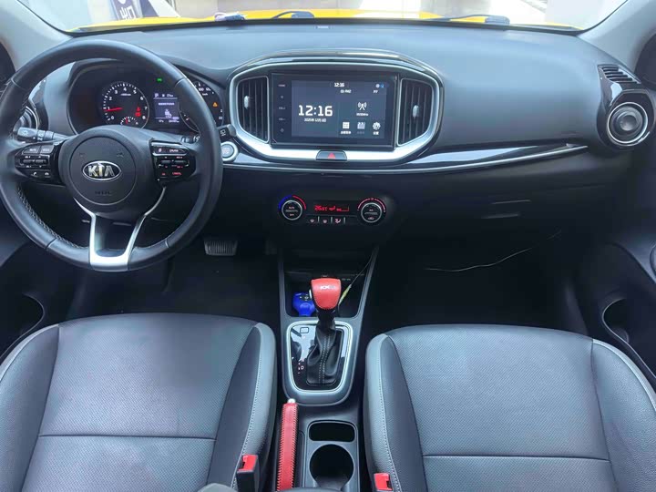 Kia KX1 2021 2021款 1.4L CVT趣享天窗款