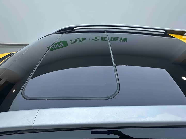 Kia KX1 2021 2021款 1.4L CVT趣享天窗款