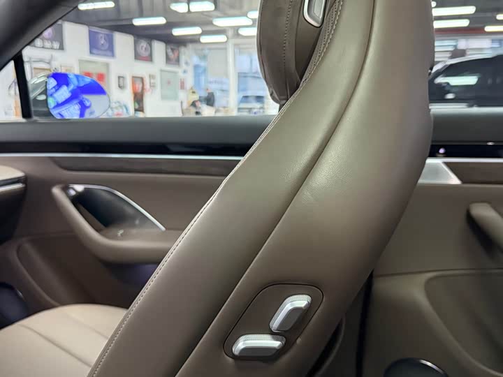 Luxeed R7 2025 2025款 增程 251km Max