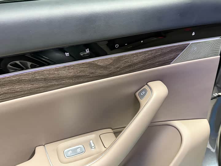 Luxeed R7 2025 2025款 增程 251km Max