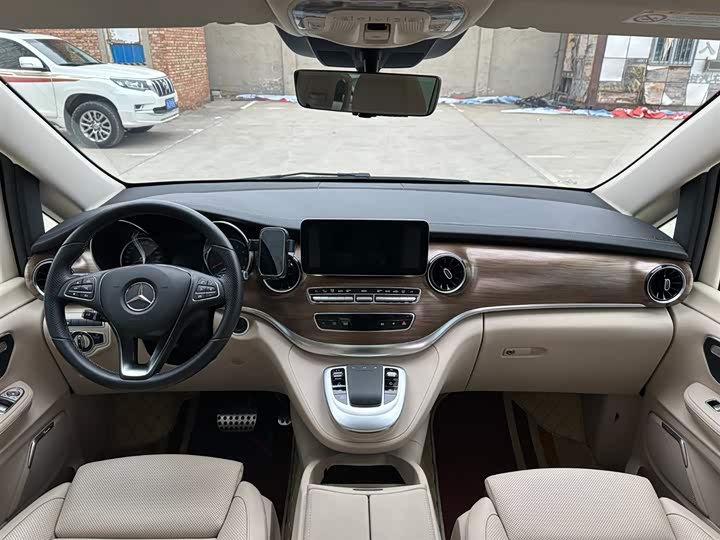 Mercedes-Benz V-Class 2022 2022款 V 260 L 长轴距豪华版