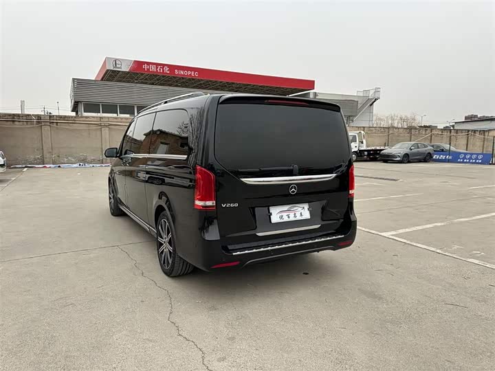 Mercedes-Benz V-Class 2022 2022款 V 260 L 长轴距豪华版