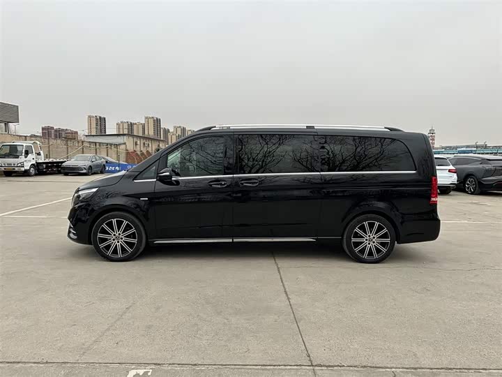 Mercedes-Benz V-Class 2022 2022款 V 260 L 长轴距豪华版