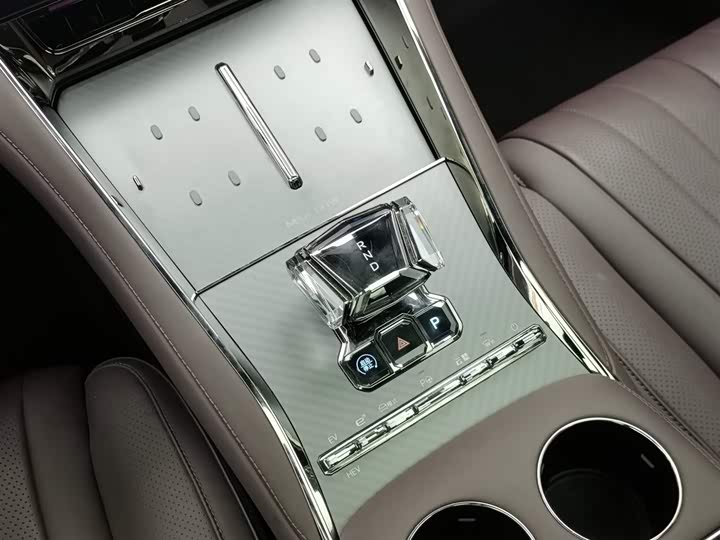 Denza Z9GT 2024 2024款 1100四驱Ultra版